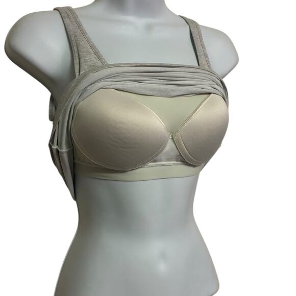 Uniqlo Airism Built-In Bra Tank Top Womens Size XS (Bust 31''-33'') - Picture 4 of 6